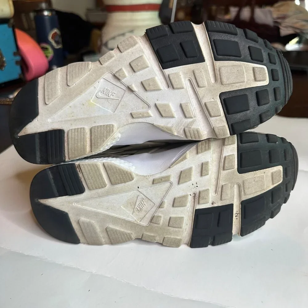 Nike Huarache Run SE TD 'Black Gold Glitter' Youth Size 7 - Picture 9 of 9